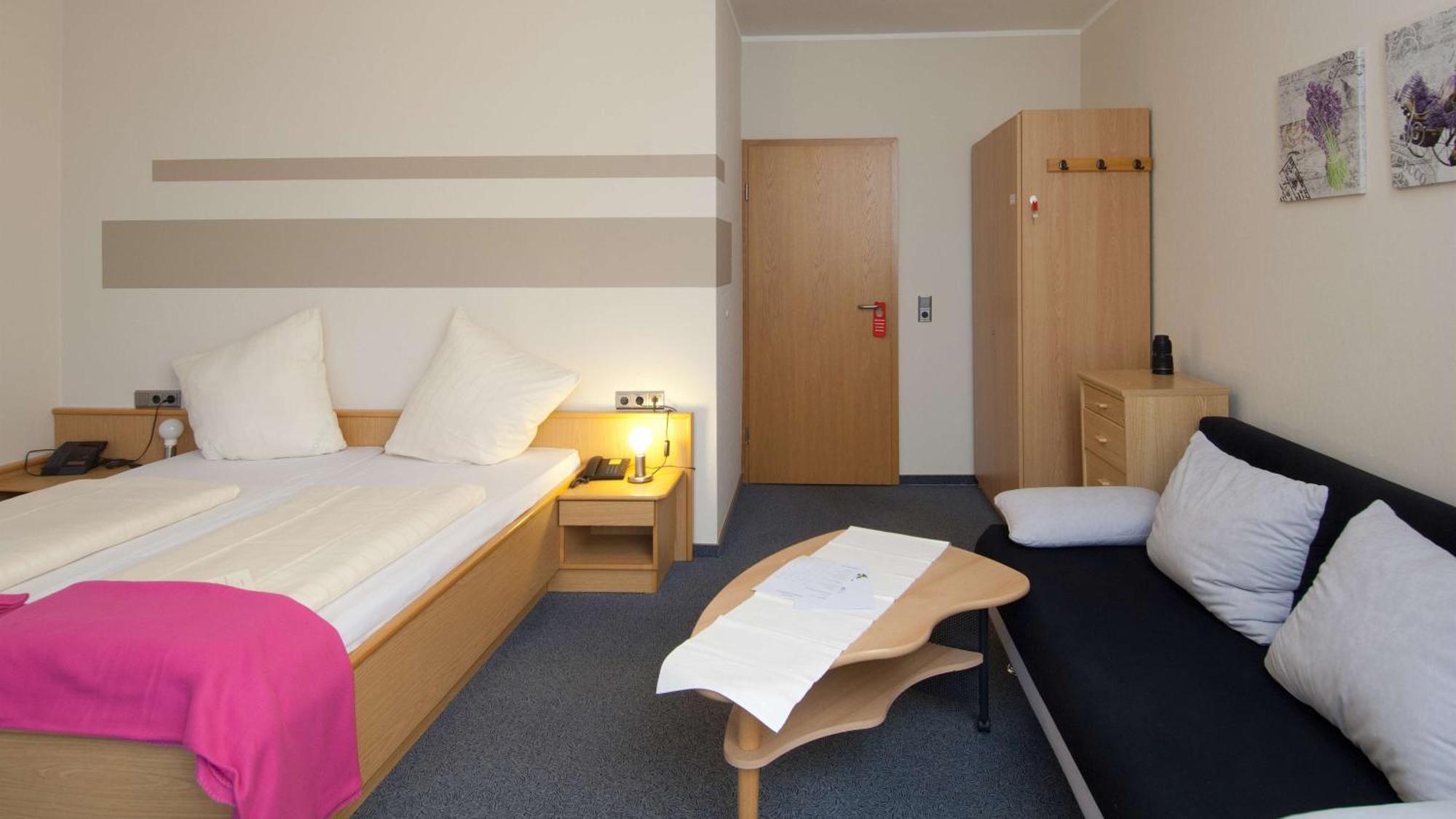 Hotel Garni Am Goetheplatz Bad Munster am Stein-Ebernburg Bilik gambar