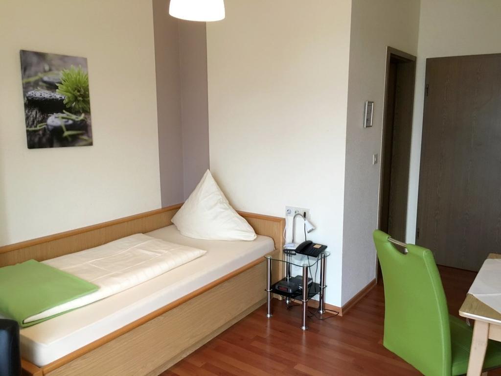 Hotel Garni Am Goetheplatz Bad Munster am Stein-Ebernburg Luaran gambar